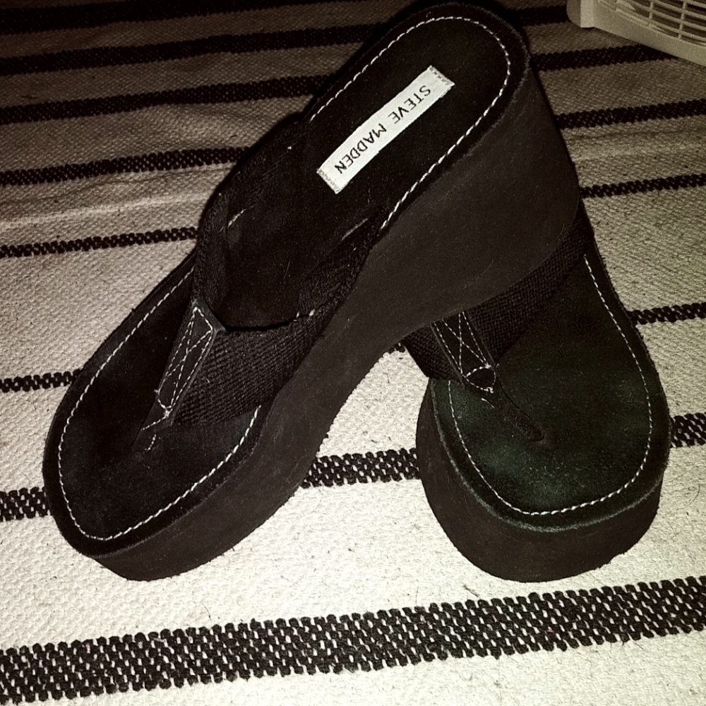Steve Madden Black Platform / Sandal Size 8